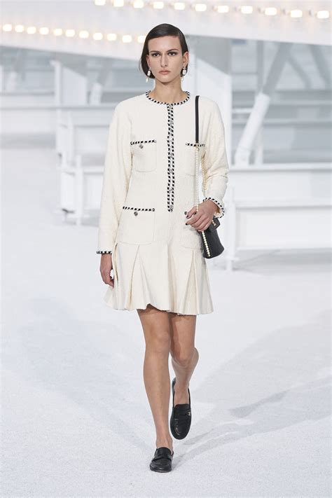 chanel summer collection 2021|Chanel fashion show 2021.